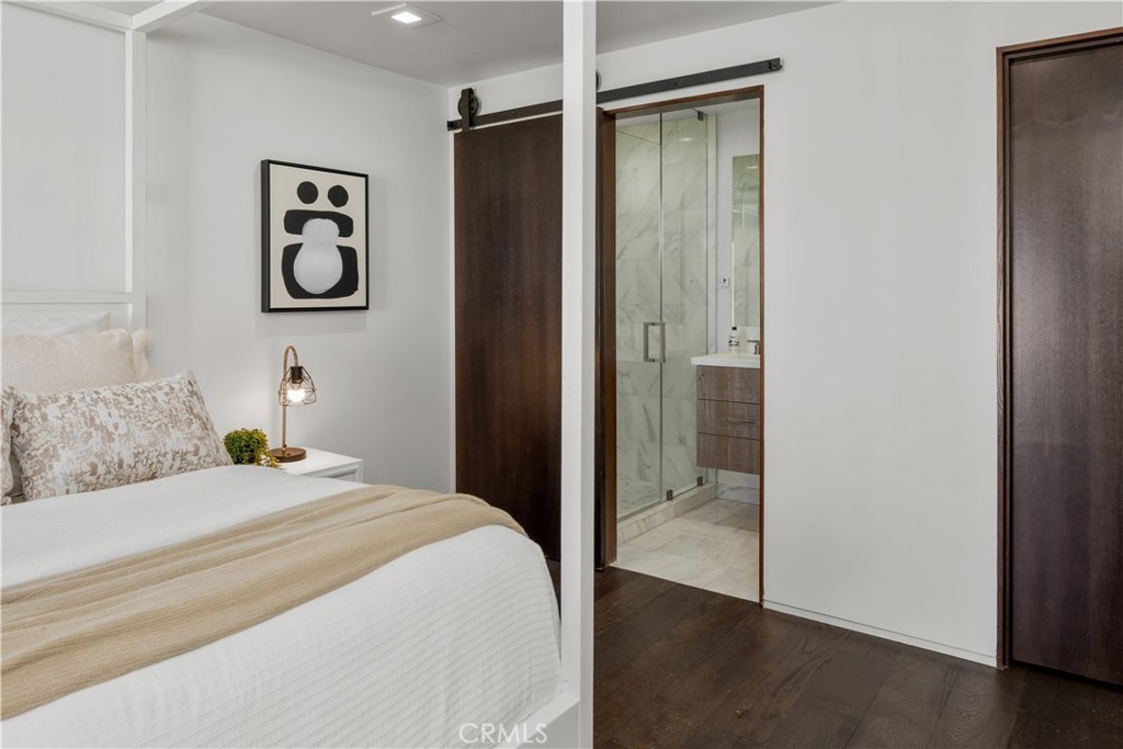 MLS #OC25264734 image #35