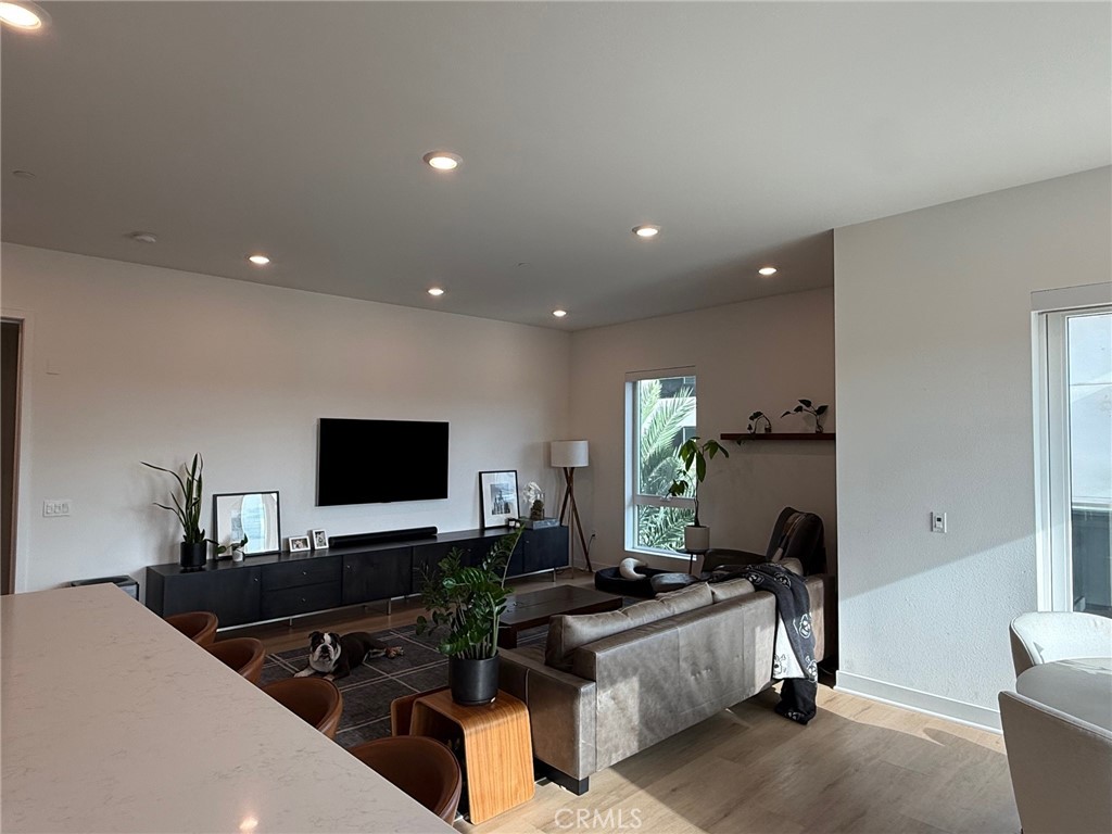 MLS #OC25264753 image #8