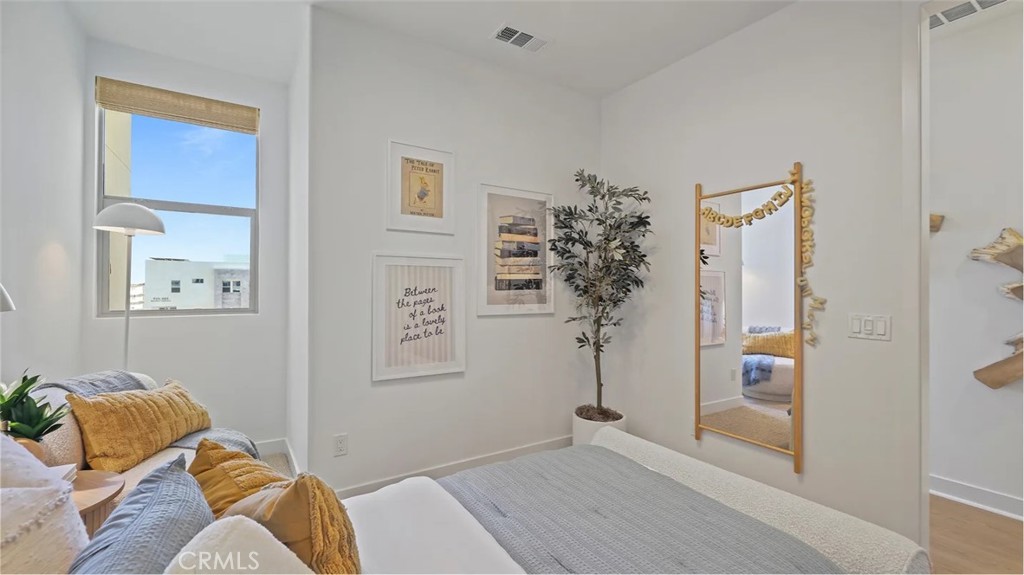 MLS #OC25264758 image #17