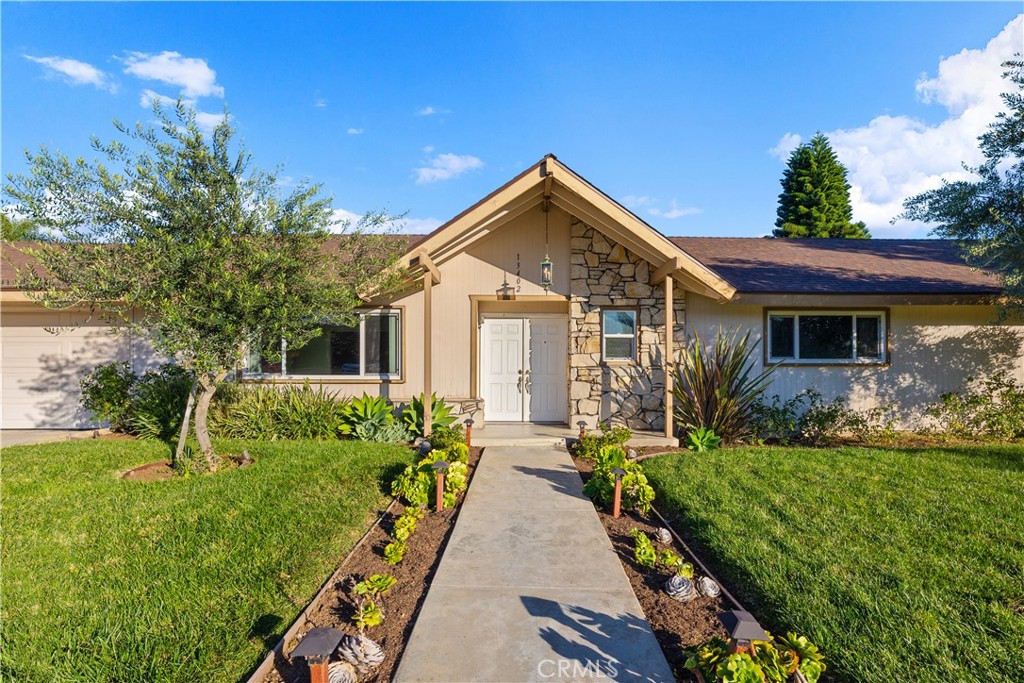 MLS #OC25264772 image #2