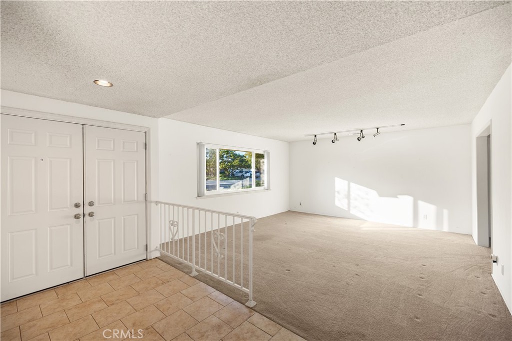 MLS #OC25264772 image #4