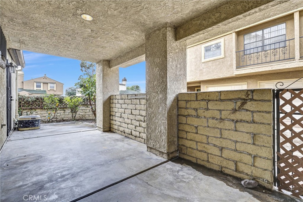 MLS #OC25264797 image #24