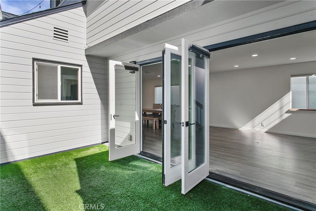 MLS #OC25264809 image #2