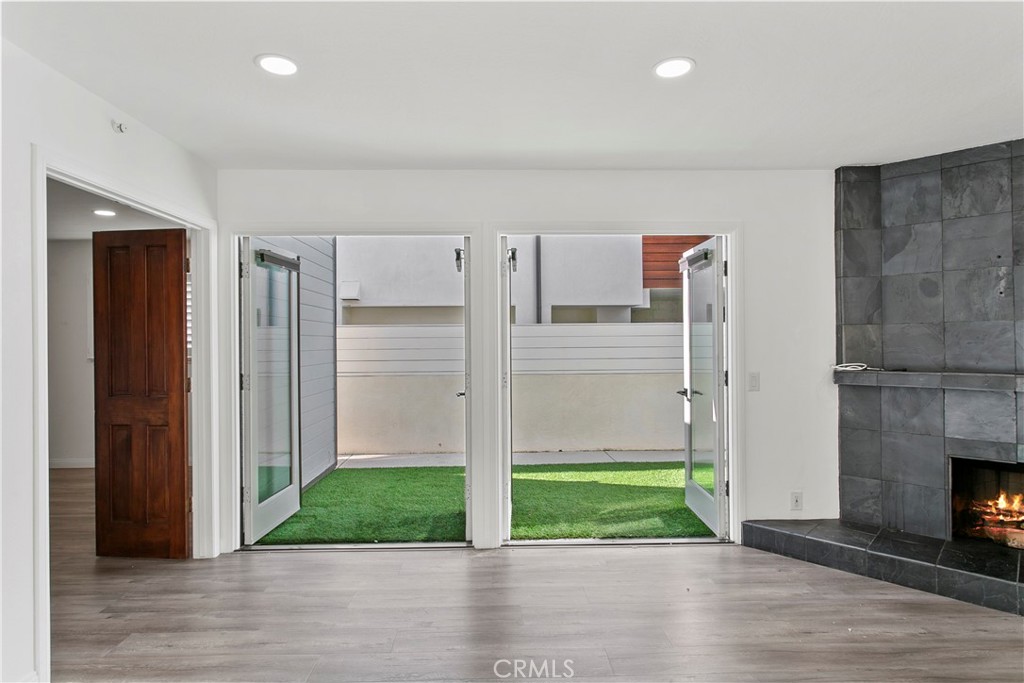 MLS #OC25264809 image #4