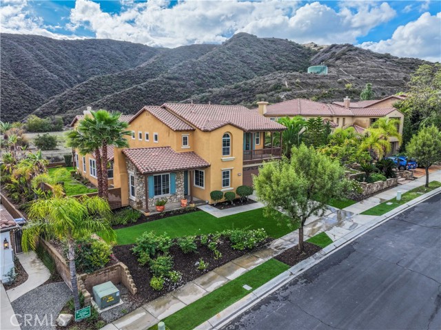 MLS #OC25264833 image #1