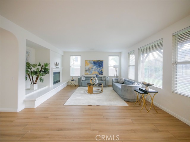 MLS #OC25264833 image #10