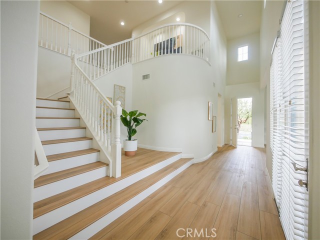 MLS #OC25264833 image #3