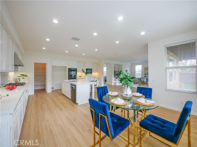 MLS #OC25264833 image #9