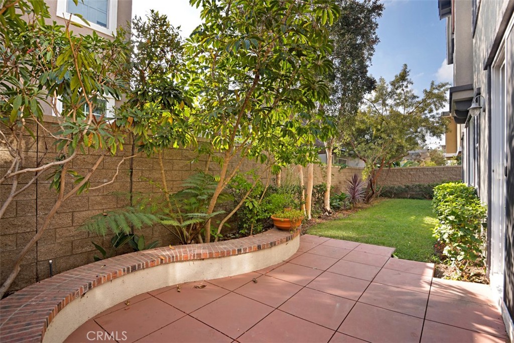 MLS #OC25264886 image #19