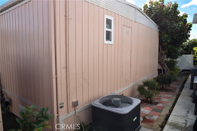 MLS #OC25264890 image #2