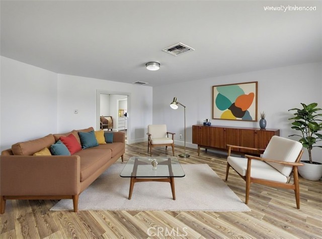 MLS #OC25264901 image #1