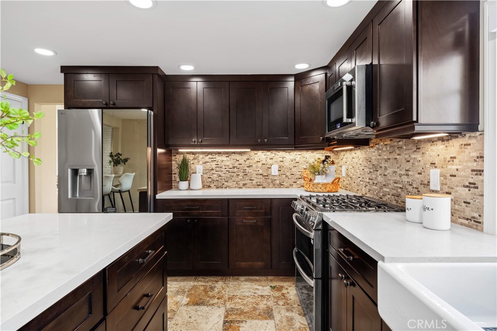 MLS #OC25264917 image #17