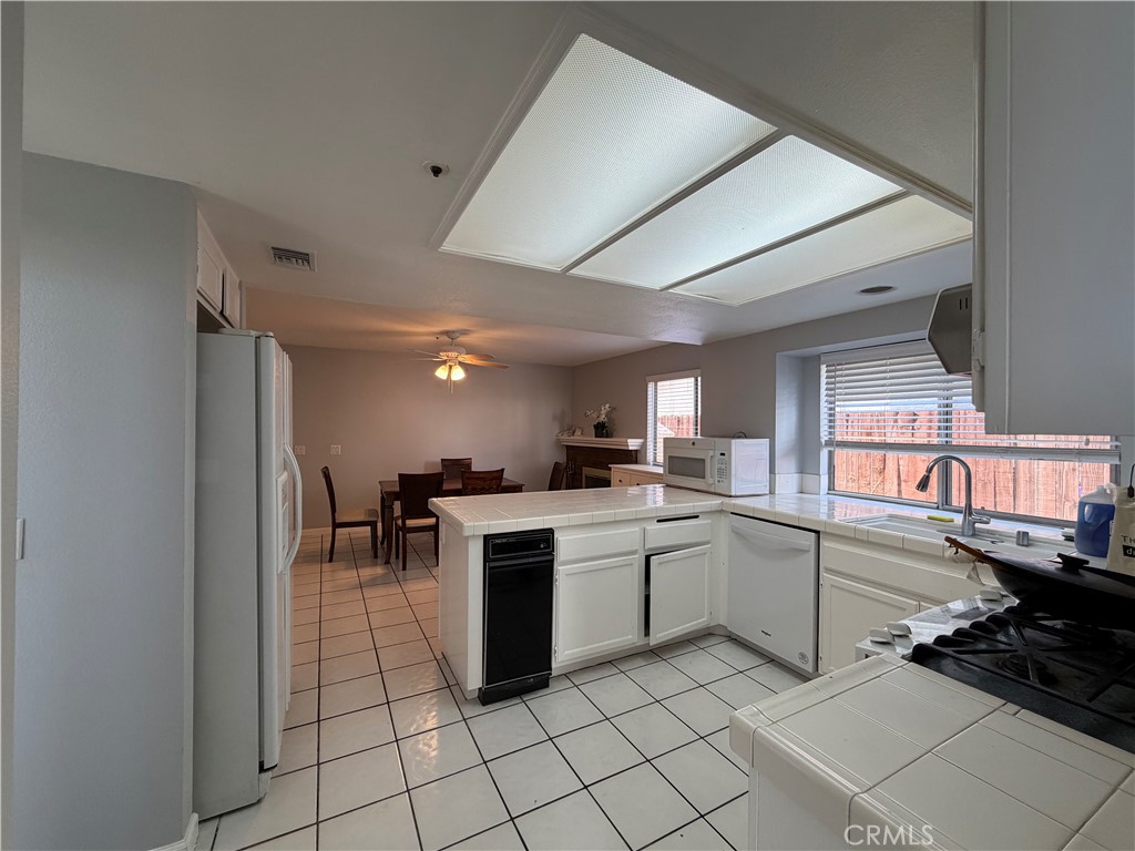 MLS #OC25264942 image #6