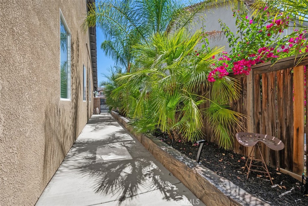 MLS #OC25264966 image #27