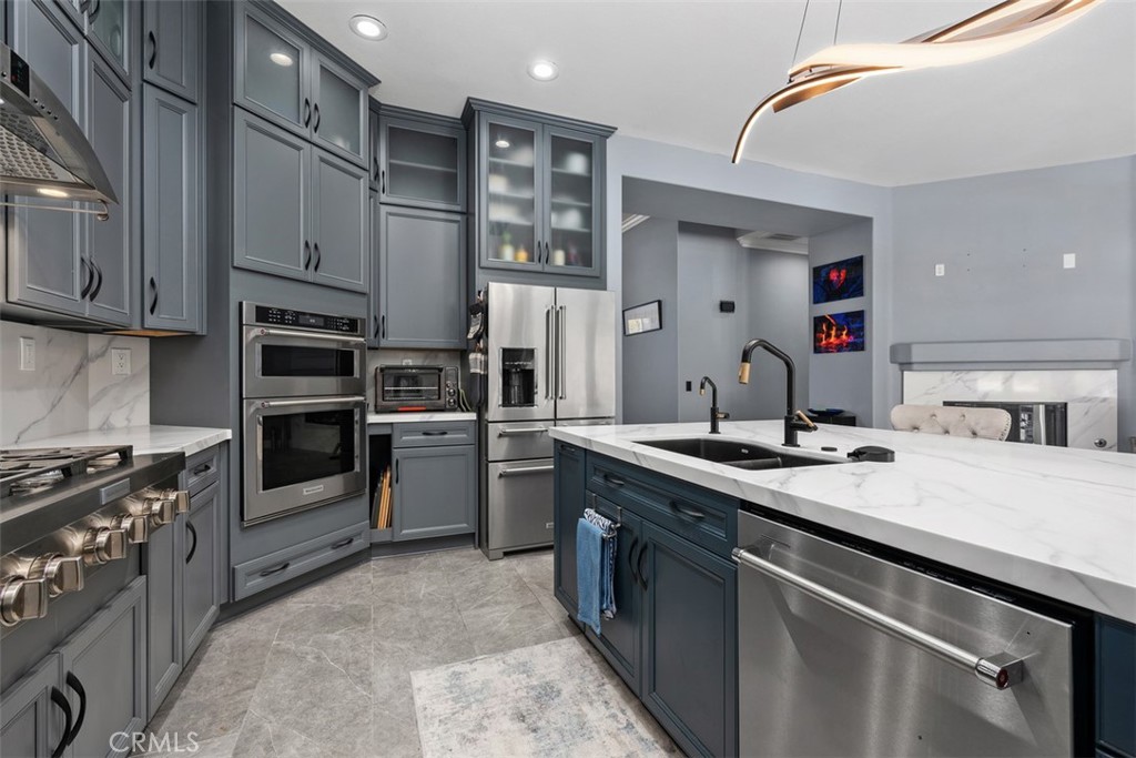 MLS #OC25264966 image #8