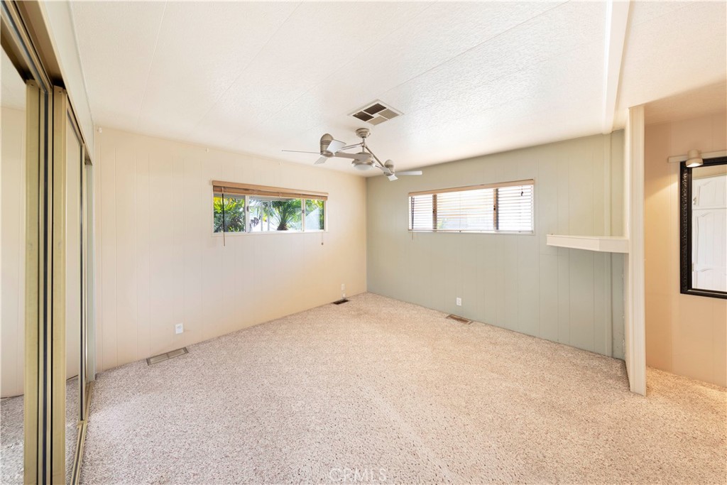 MLS #OC25265002 image #16