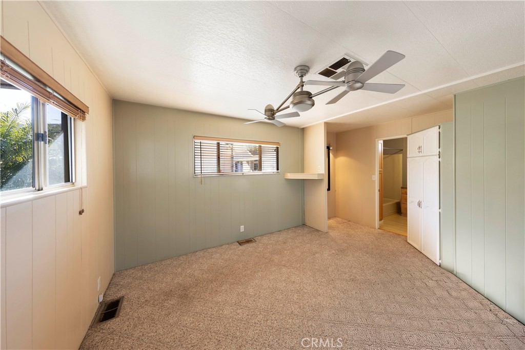 MLS #OC25265002 image #17