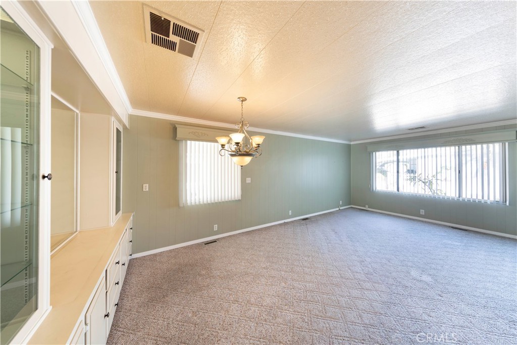 MLS #OC25265002 image #3