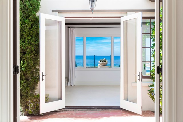 MLS #OC25265014 image #4