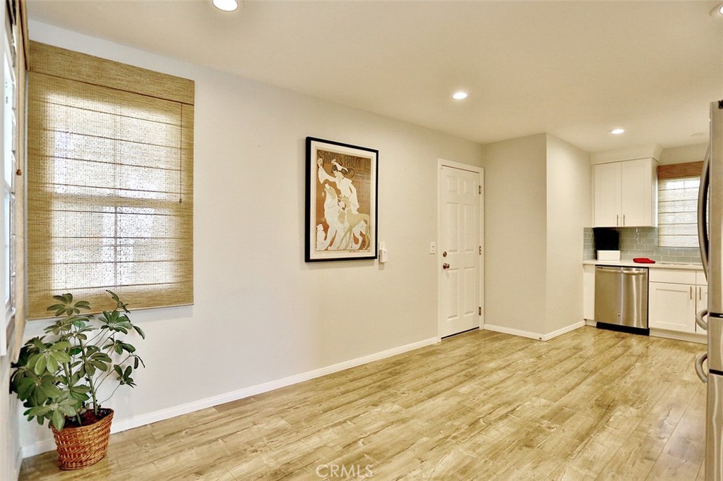 MLS #OC25265040 image #10