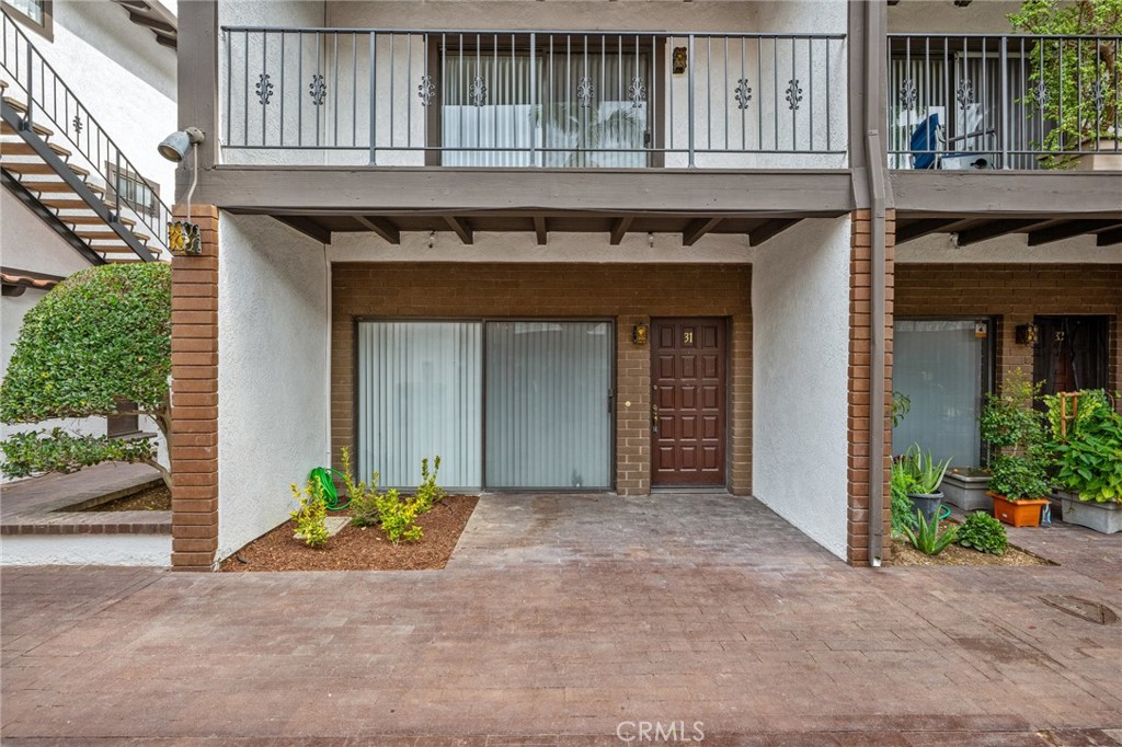 MLS #OC25265069 image #1