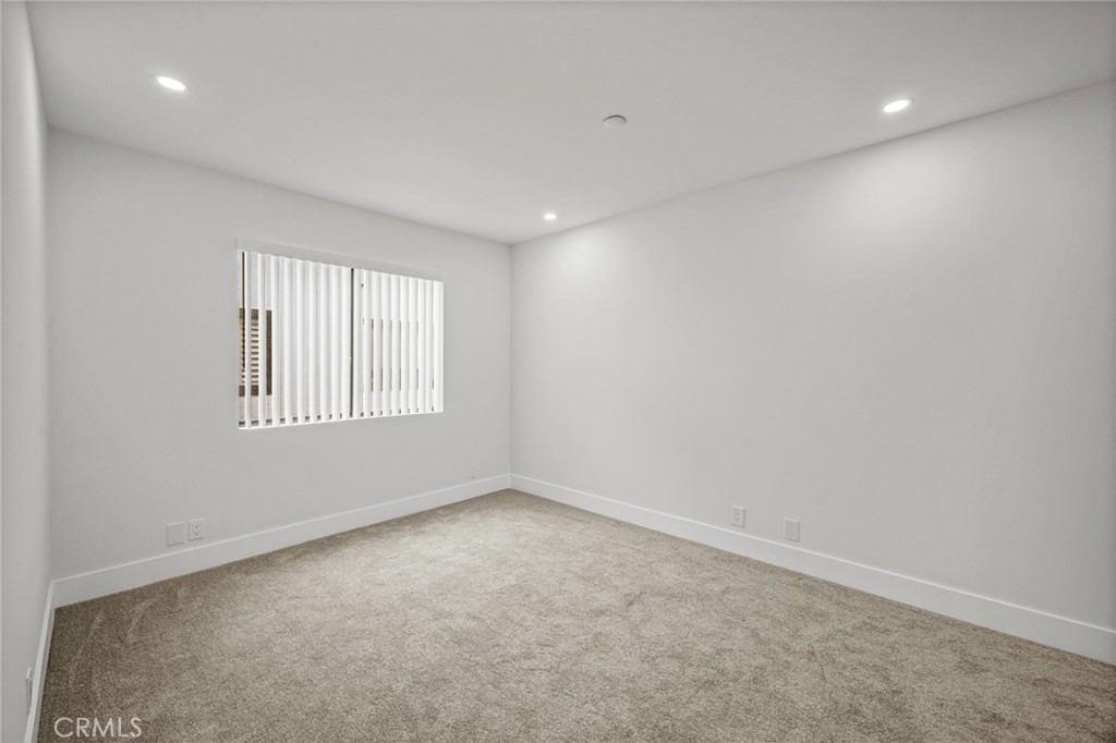 MLS #OC25265069 image #11