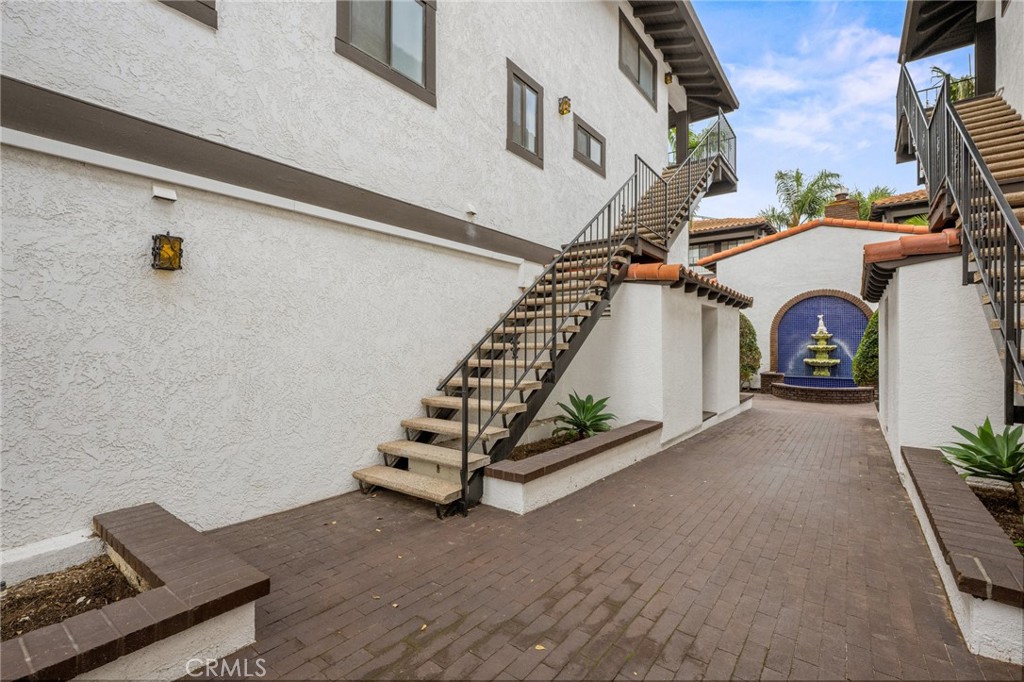 MLS #OC25265069 image #34