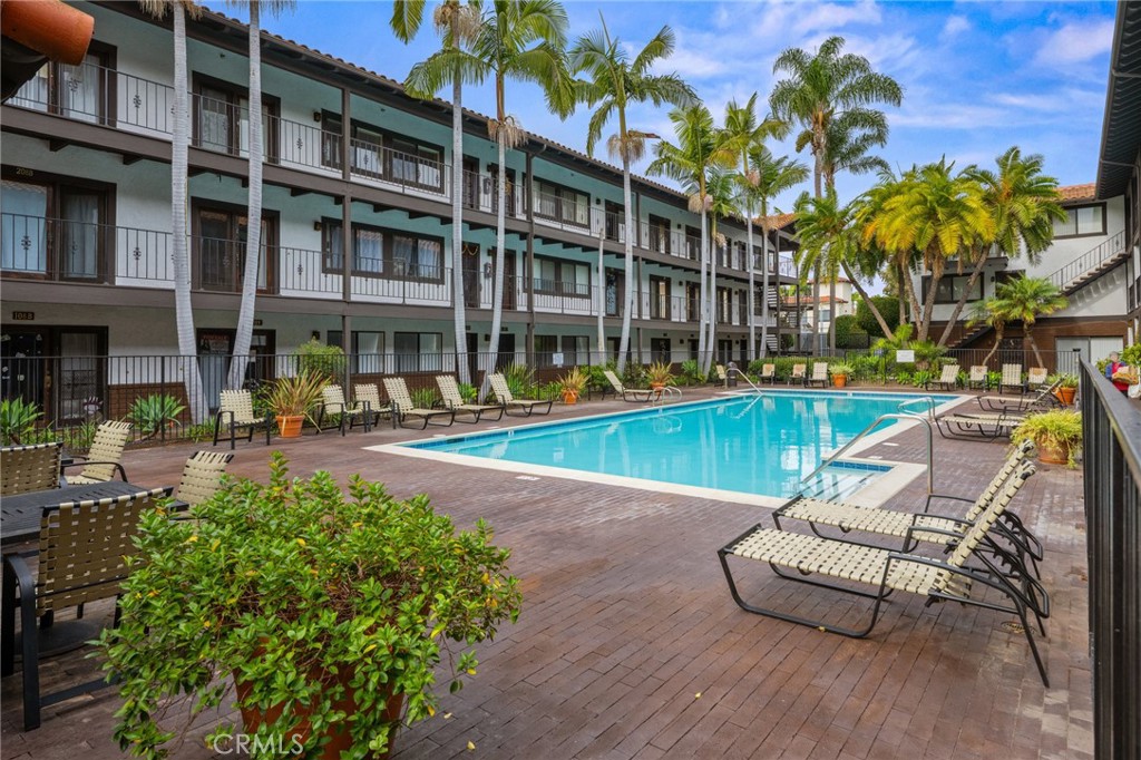 MLS #OC25265069 image #38