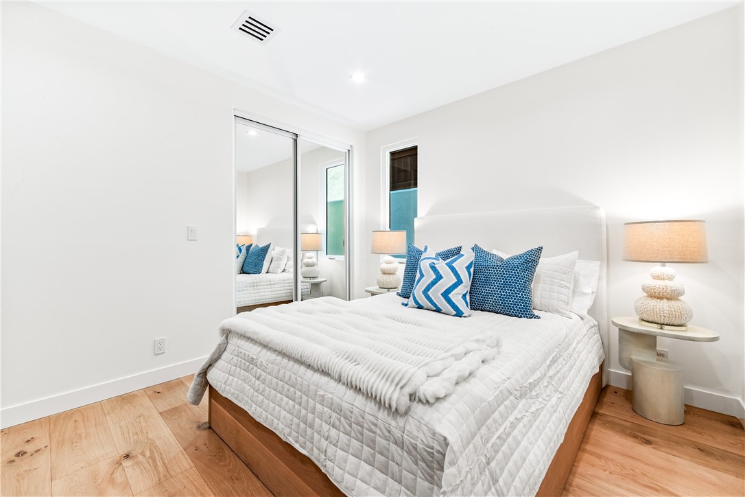 MLS #OC25265072 image #12