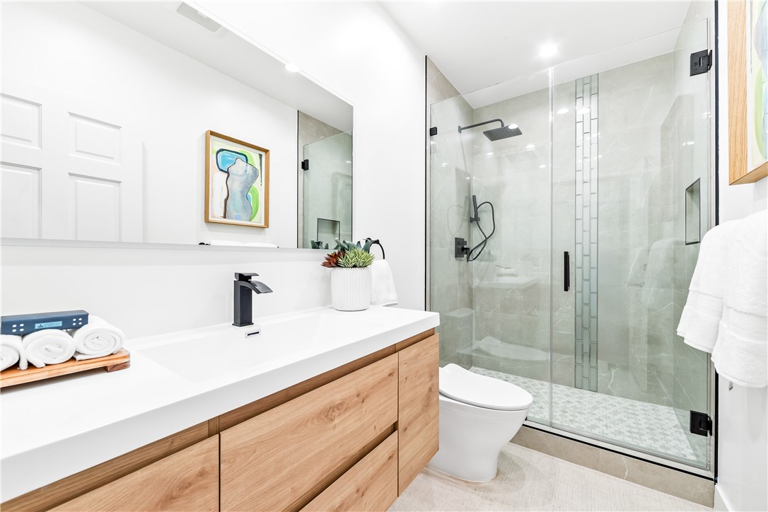 MLS #OC25265072 image #16