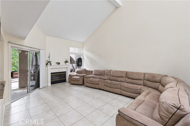 MLS #OC25265089 image #5