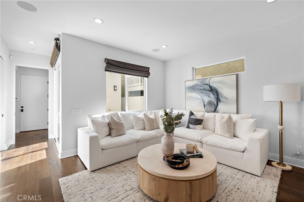 MLS #OC25265104 image #16