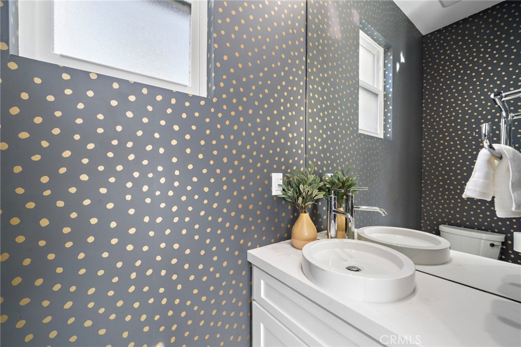 MLS #OC25265104 image #33