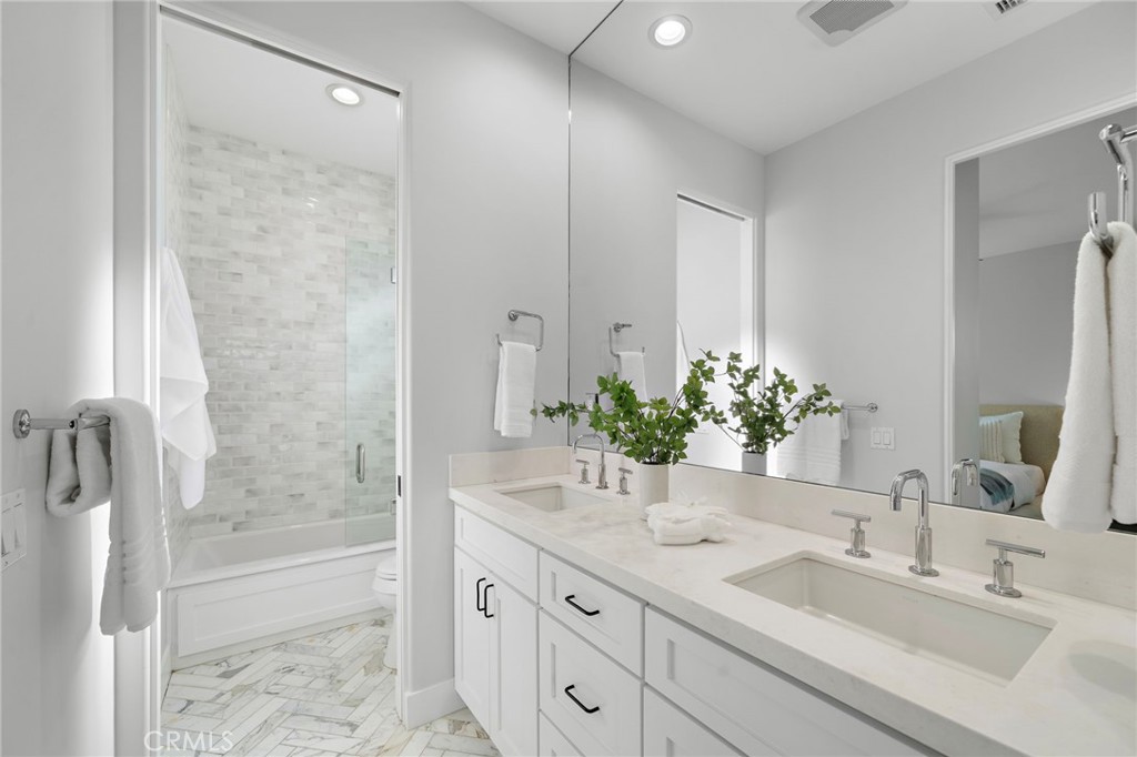 MLS #OC25265104 image #35