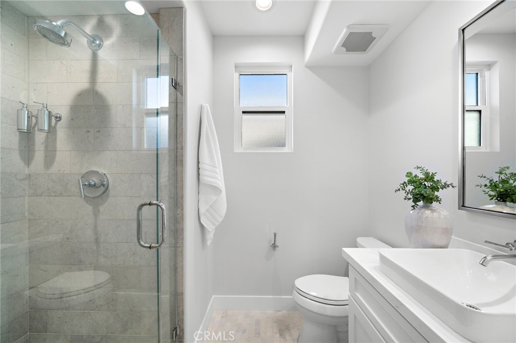 MLS #OC25265104 image #40