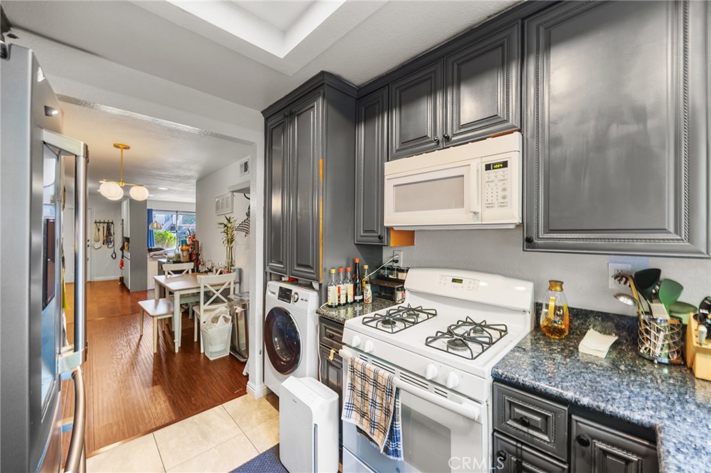 MLS #OC25265109 image #13