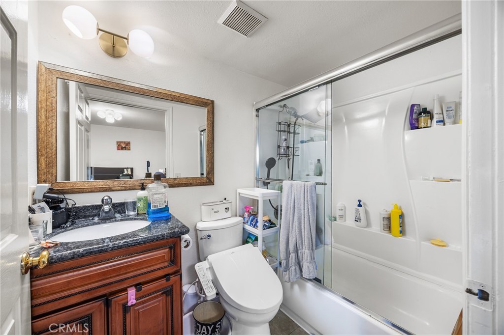 MLS #OC25265109 image #24