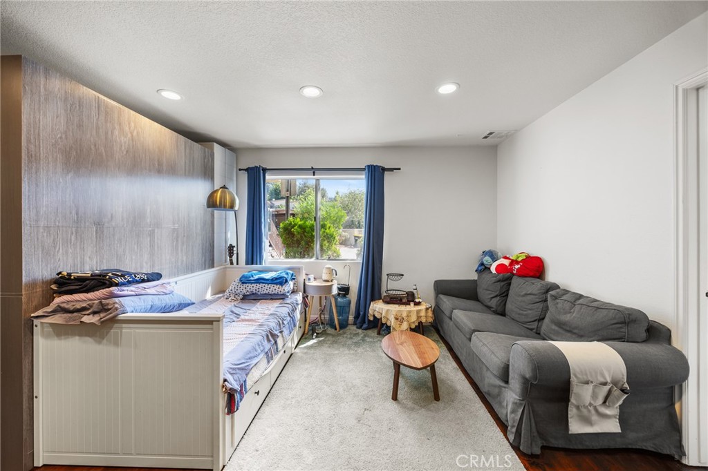 MLS #OC25265109 image #4