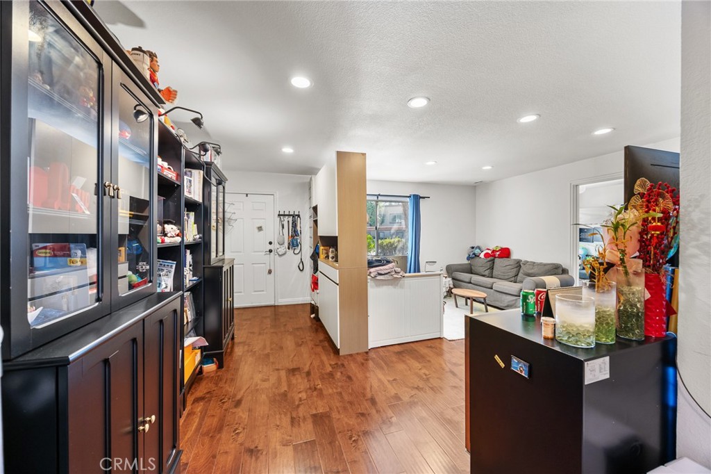 MLS #OC25265109 image #7