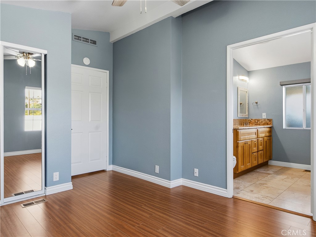 MLS #OC25265124 image #18