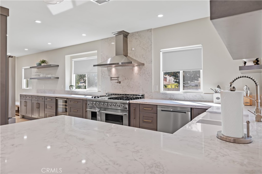 MLS #OC25265166 image #12