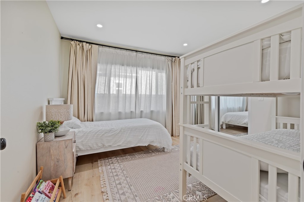 MLS #OC25265166 image #19