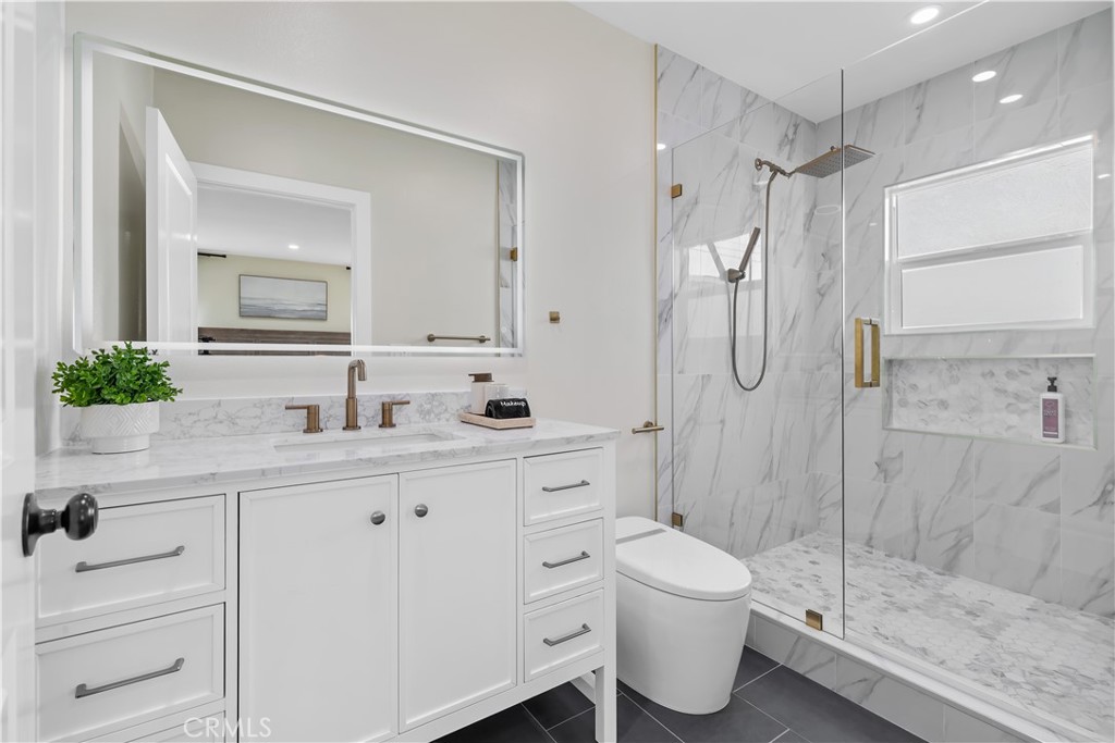 MLS #OC25265166 image #25