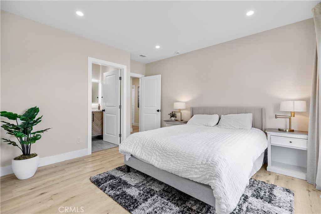 MLS #OC25265166 image #27