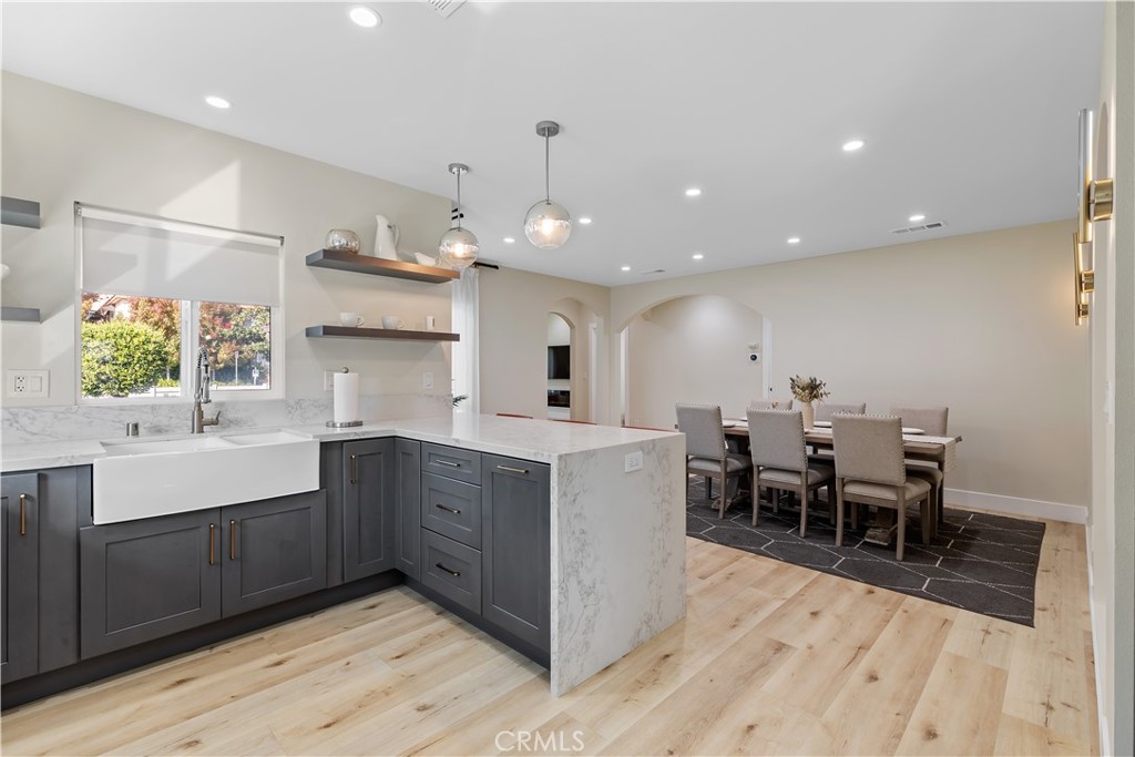 MLS #OC25265166 image #9