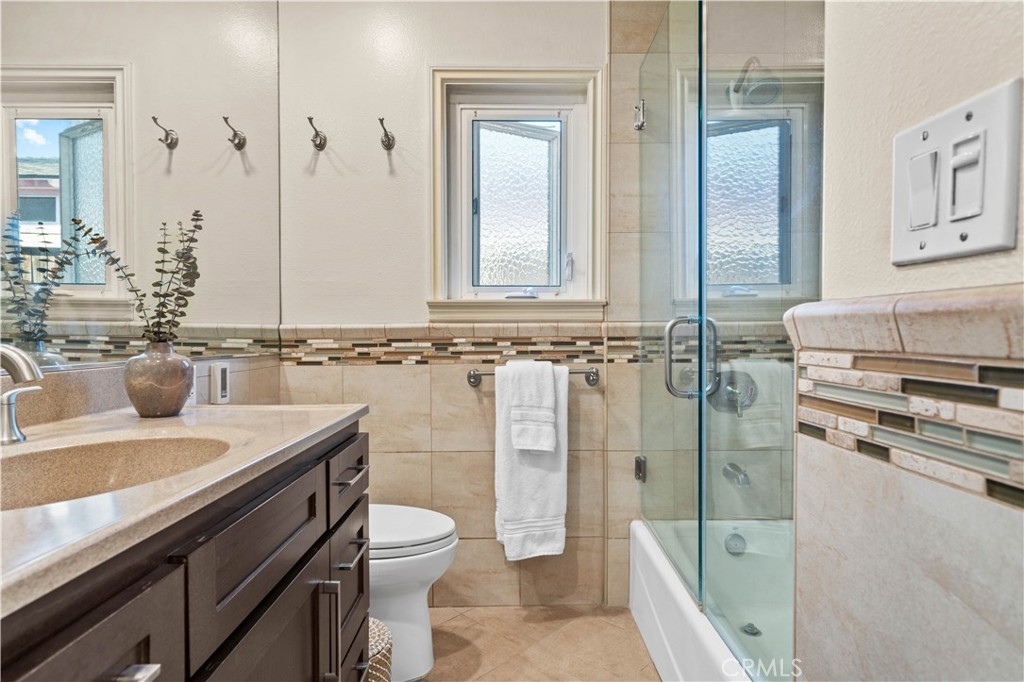 MLS #OC25265187 image #11