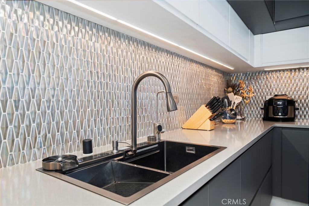 MLS #OC25265209 image #13