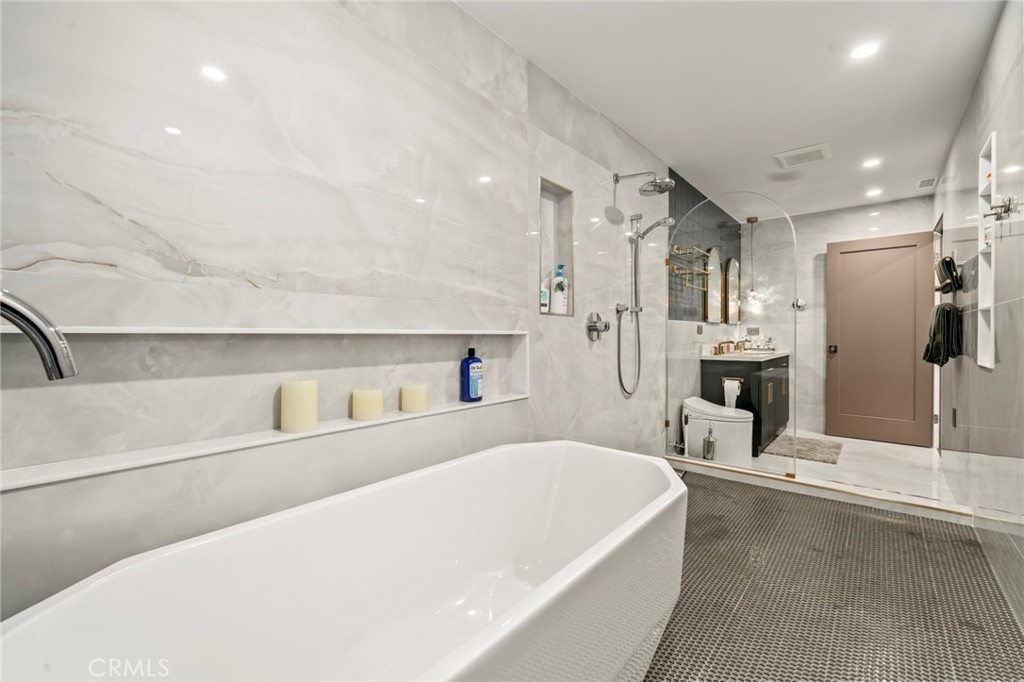 MLS #OC25265209 image #22