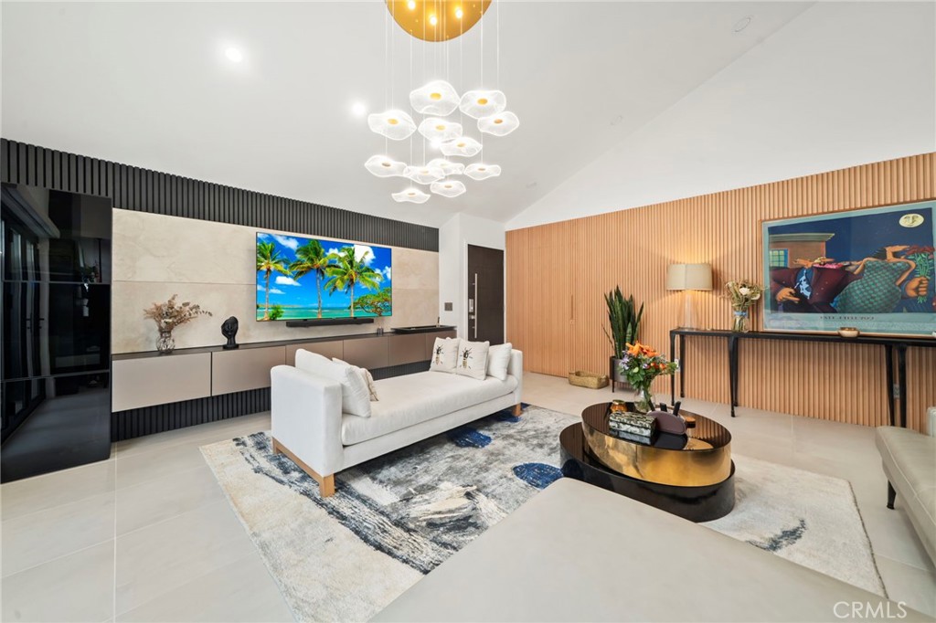 MLS #OC25265209 image #4