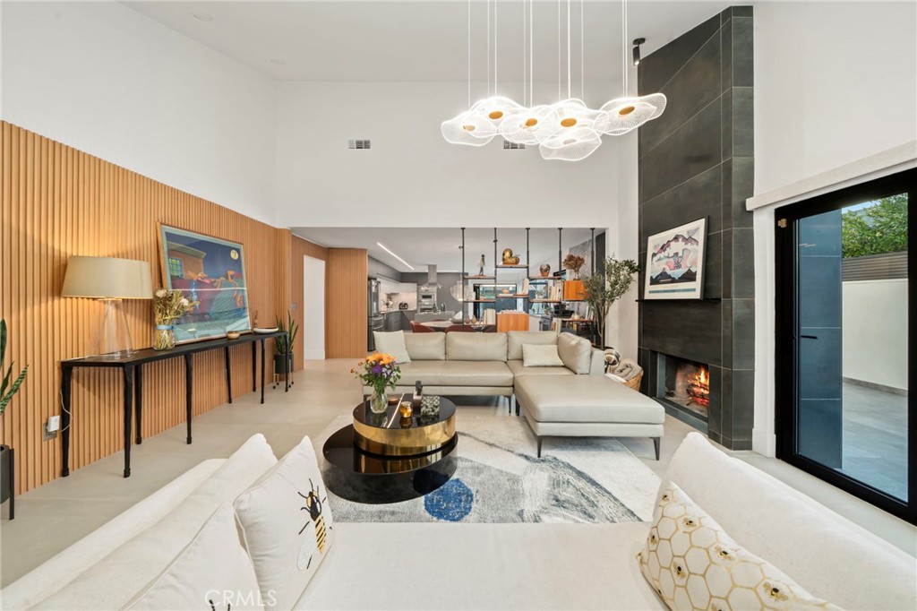 MLS #OC25265209 image #5